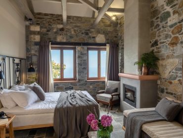 Superior living space double & single bed